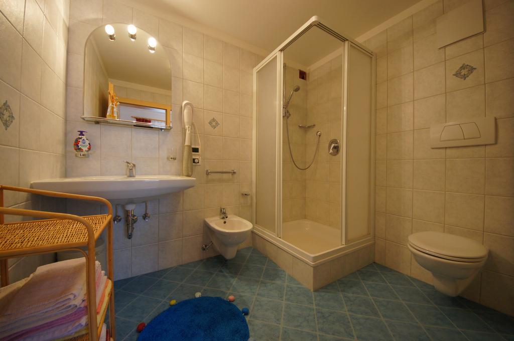 Apartments Nevada Colfosco Room photo